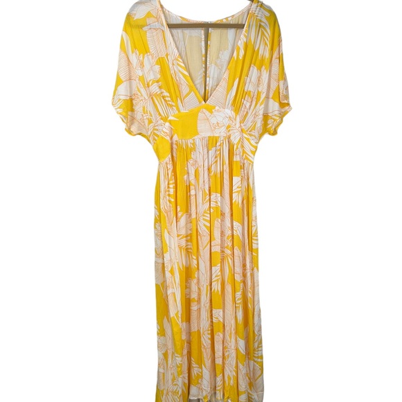 Cupshe Dresses New Cupshe Selena Yellow White Floral Leafy Vneck